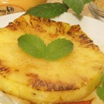 ananas_380m ananas_380m