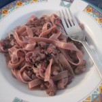Tagliatelle al vino rosso