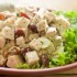 Insalata di frutta secca e pollo