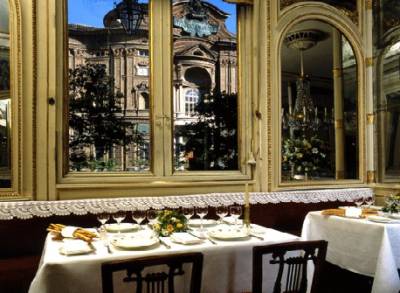 Ristorante Del Cambio: un tuffo tra storia e ottimo cibo