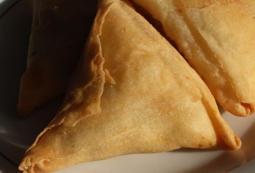 Samosa, un tipico della cucina speziata indiana