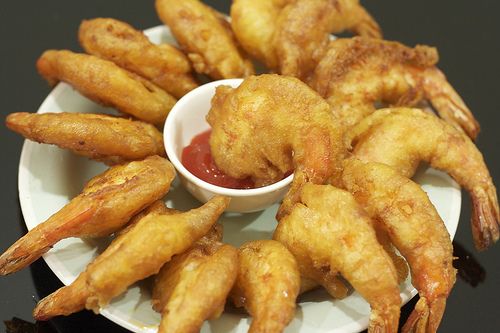 Gamberi fritti con gnocchetti di riso