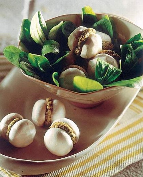 Ricetta bocconcini di champignon al caprino e olive