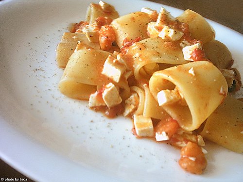 Ricetta paccheri con gamberetti e ricotta di pecora