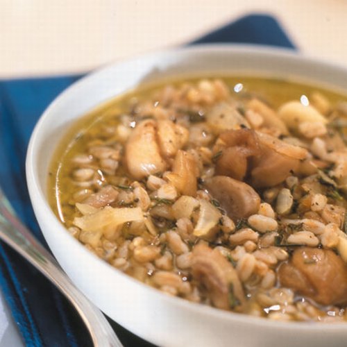 Zuppa di farro e zuppa di farro all'ortolana, qual è la differenza?