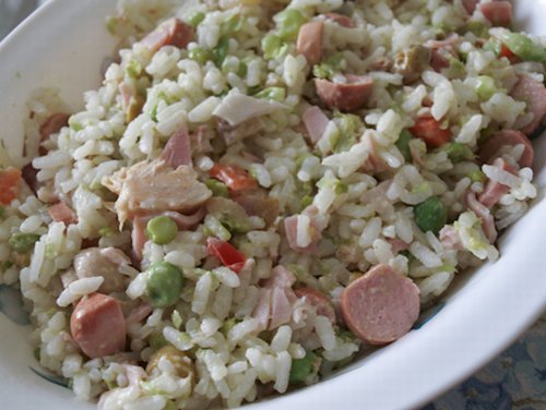 Come si prepara l'insalata di riso per bambini