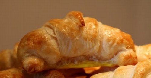 Croissants al cioccolato con 3 ingredienti