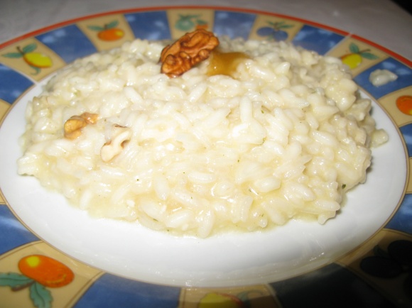 Risotto in salsa cremosa di noci