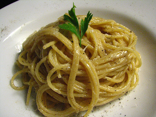 Bucatini cacio e pepe