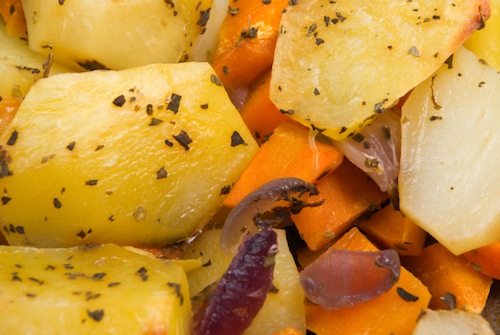 Fritto di zucchine, patate e carote al forno 