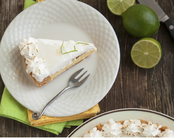 Ricette per la Festa della Donna, torta con crema al limone e menta