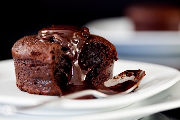 Ricette di San Valentino, tortino al cioccolato con cuore morbido