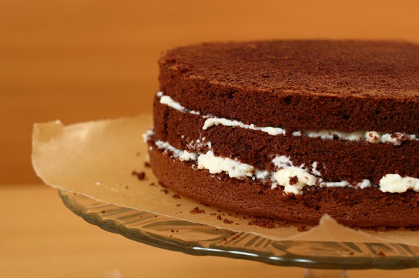 Ricetta della torta con cioccolato e panna