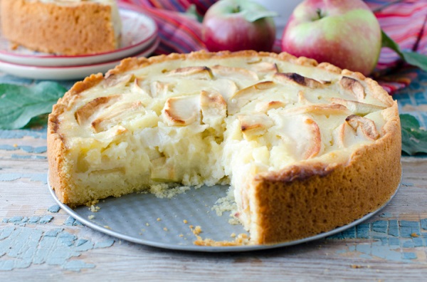 Ricetta della torta di mele al mascarpone