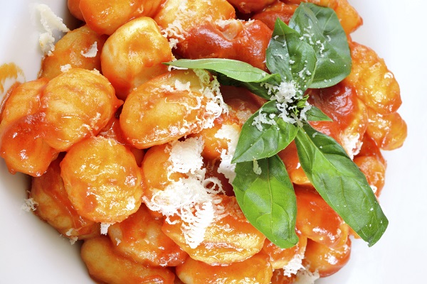 Gnocchetti di patate con sugo alla sorrentina