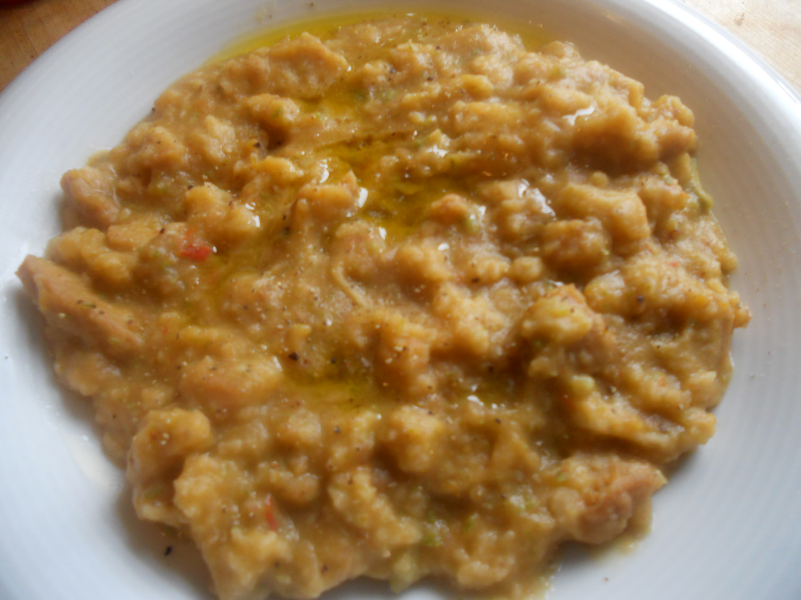 Come si prepara la zuppa di pane pugliese