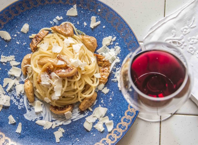 Spaghetti con i fichi secchi, l'autunno che piace