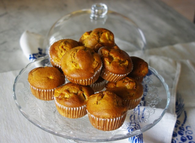 Un tocco di frutta in tavola, con tre ricette invernali - Muffin alla frutta