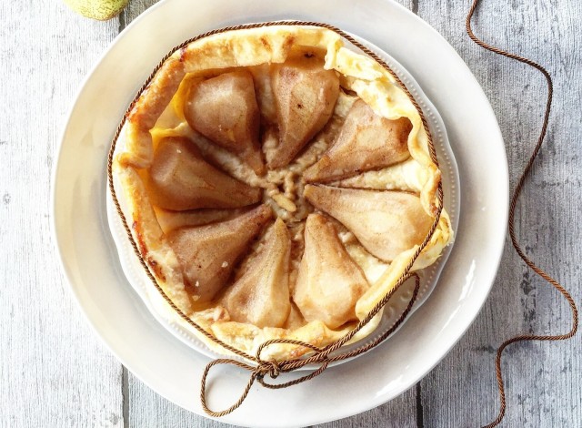 Un tocco di frutta in tavola, con tre ricette invernali - Tarte tatin alle pere