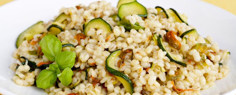 L'orzotto con zucchine e fiori di zucca da Sale e Pepe