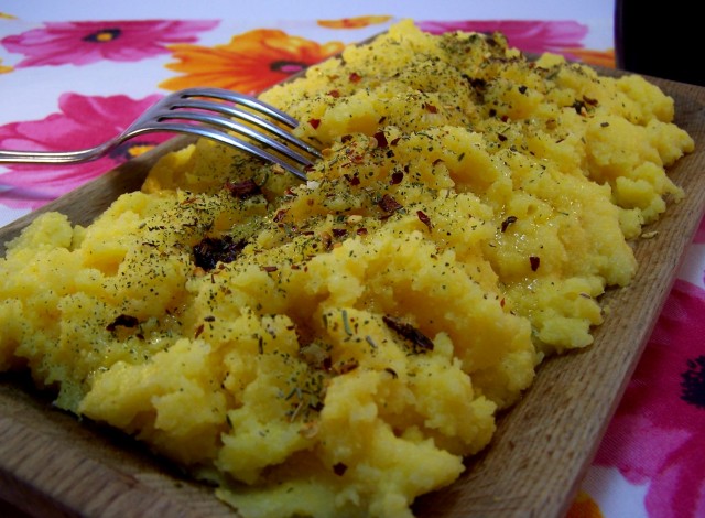 Polenta aglio olio e peperoncino