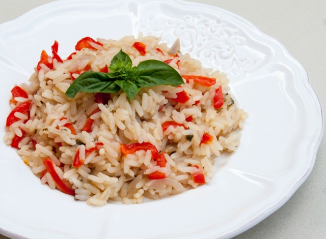 Risotto ai peperoni, ingredienti e preparazione semplici