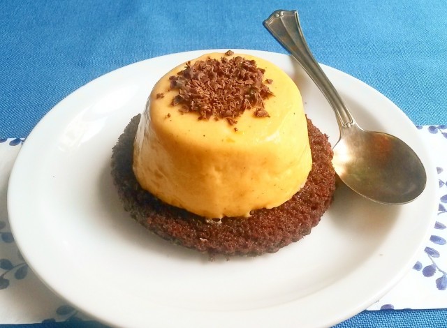 Mousse ai cachi con marquise al cacao