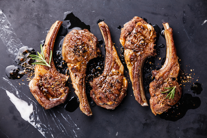 Costolette di agnello al forno marinate